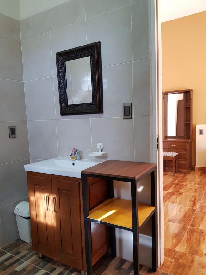 Hotel Mil Estrellas-Torotoro Potosi Bagian luar foto
