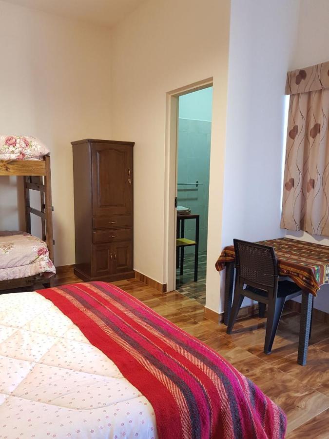 Hotel Mil Estrellas-Torotoro Potosi Bagian luar foto